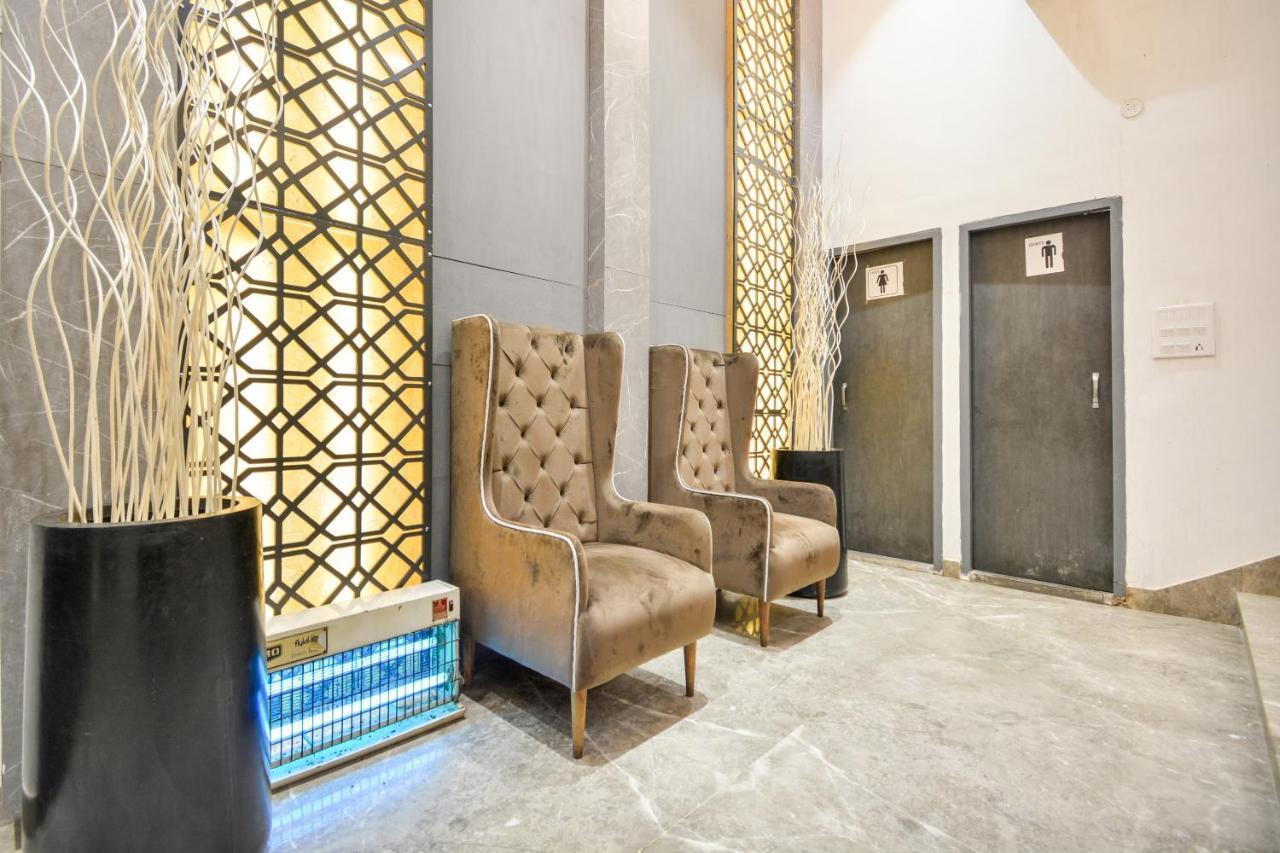 Oyo 46616 Hotel Abhinandan Jind Ngoại thất bức ảnh